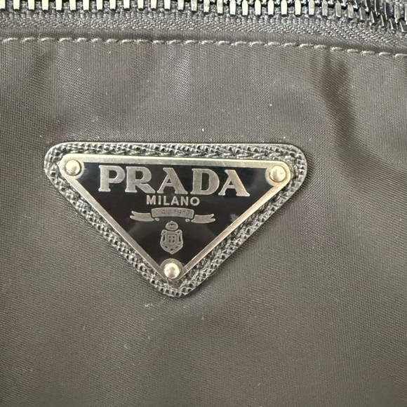 Authentic Prada trolley - Picture 4 of 16